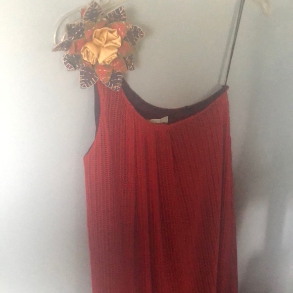 Judith March, one shoulder, red dress - Picture 5 of 5